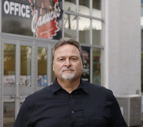 ‘NIAGARA FALLS GUY’: STANLEY CUP CHAMP TELLS HIS PLAYERS ‘THE OPPORTUNITIES ARE THERE’ IN THE OJHL
