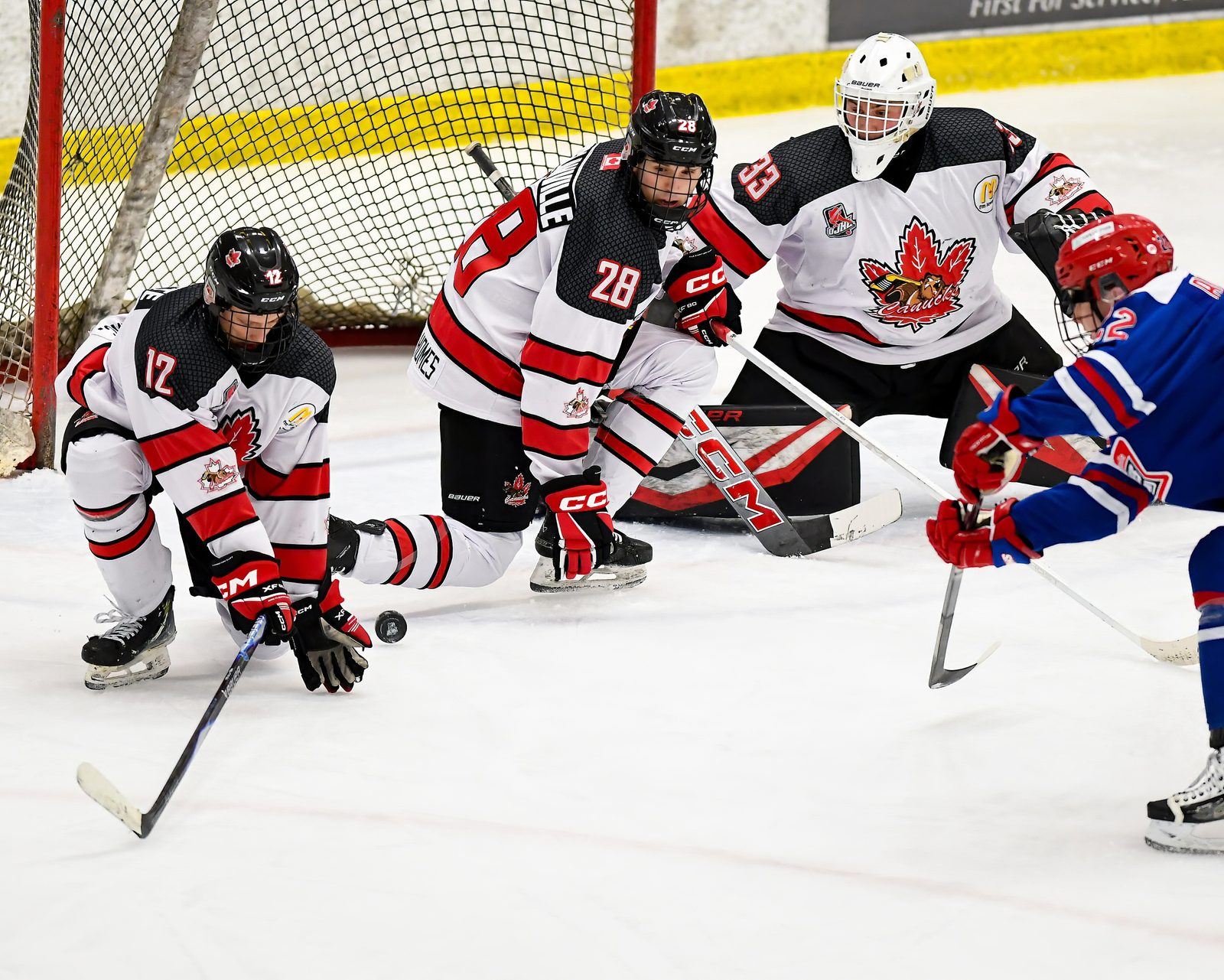 Niagara Falls Canucks defend the goalmouth against the Oakville Blades at the Gale Centre, February 20, 2026. (Photo by OJHL Images)
